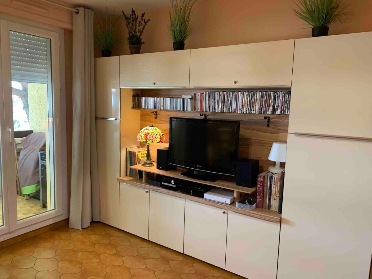 Appartement Fidji Saint-Cyr-sur-Mer Exterior photo